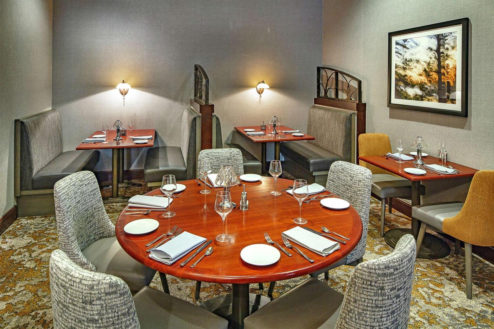 Hilton Sacramento Arden West Hotel Екстериор снимка