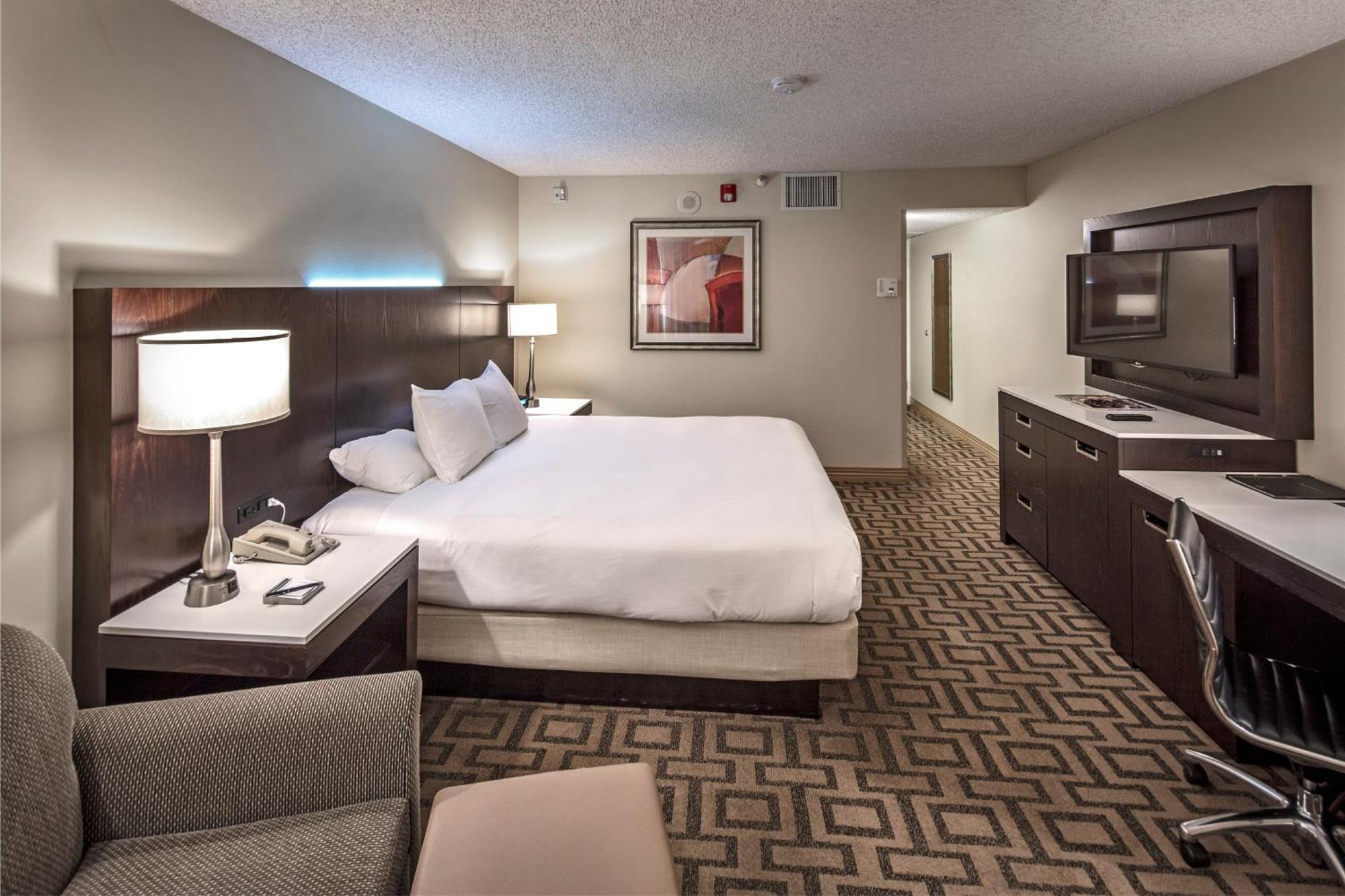 Hilton Sacramento Arden West Hotel Екстериор снимка