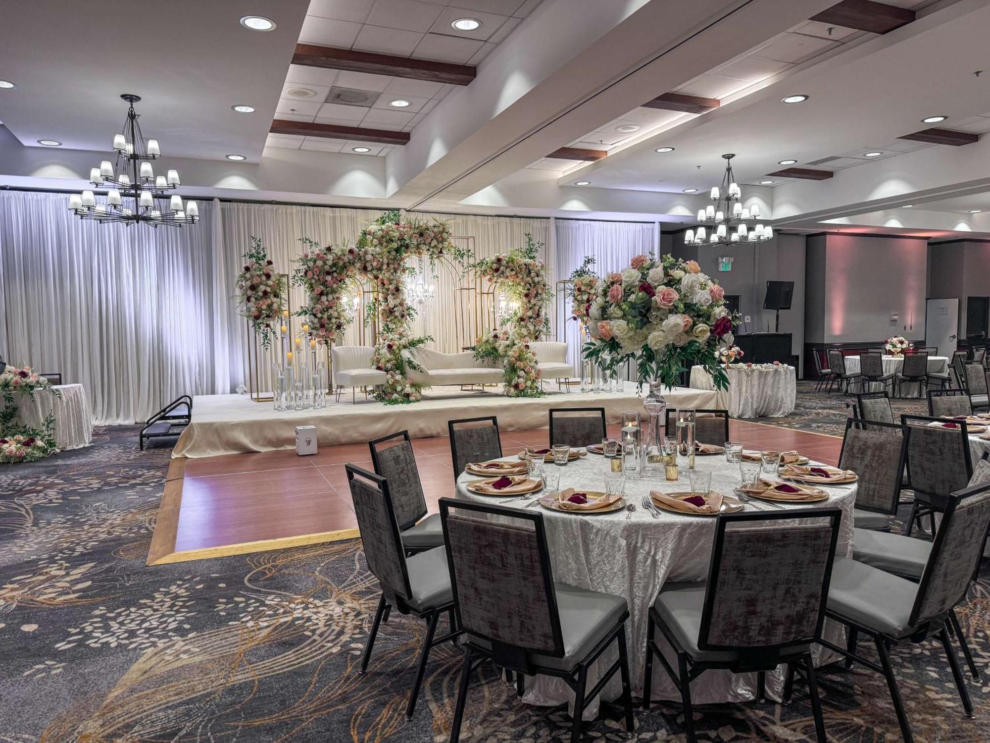 Hilton Sacramento Arden West Hotel Екстериор снимка