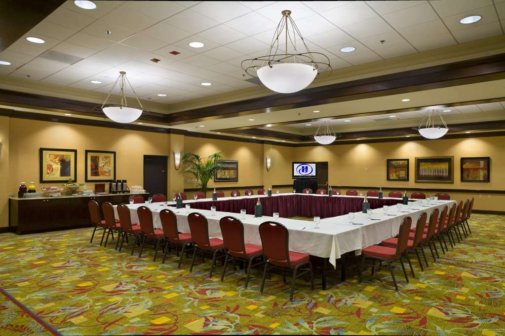 Hilton Sacramento Arden West Hotel Съоръжения снимка